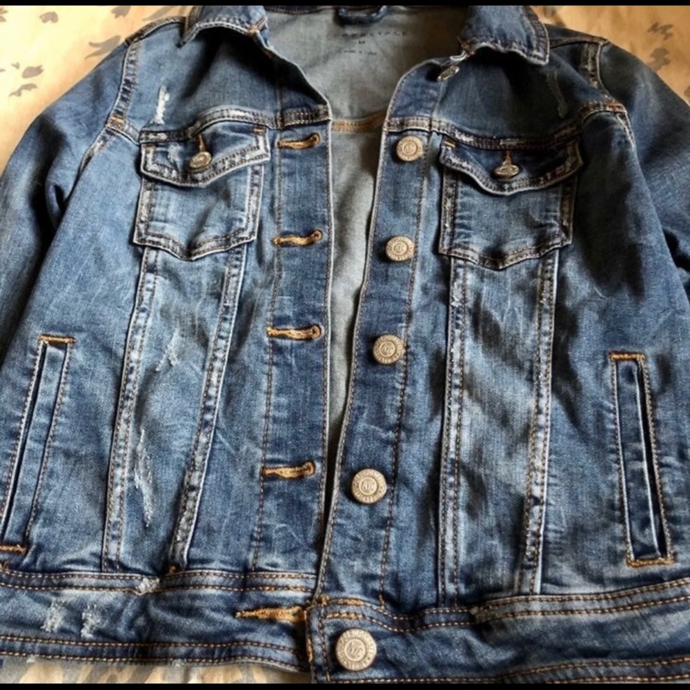 Jean Jacket - Picture 2 of 8